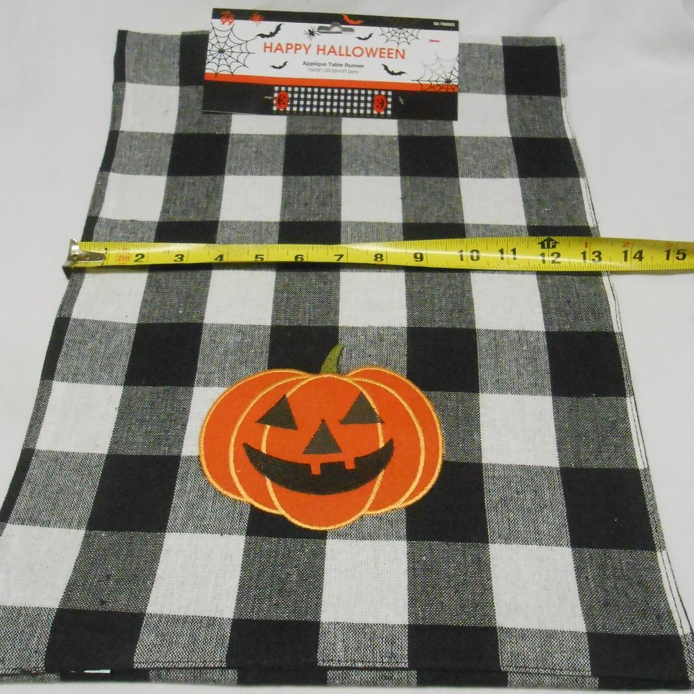NEW Halloween Table Runner 13X54" gingham blk & wht Checks stitched pumpkin 🎃